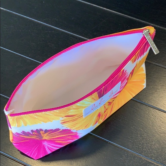 Lulu DK for Clinique Flower Travel Makeup Bag - Picture 4 of 4